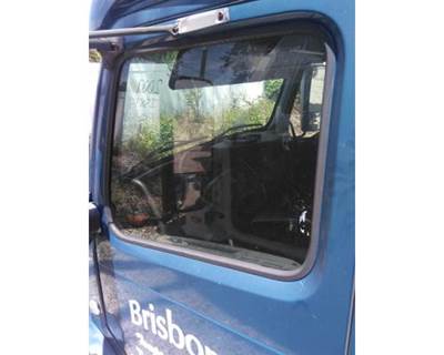 Freightliner Columbia 120 Left Front Door Glass