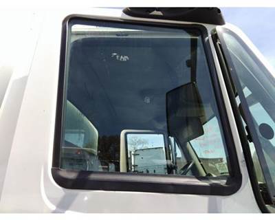 International 4300 Right Front Door Glass