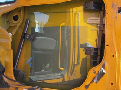 International 7500 Right Front Door Glass
