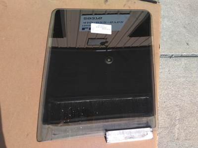 International ProStar Left Front Door Glass for a International PROSTAR 122