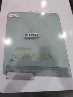International ProStar Right Front Door Glass for a International PROSTAR 122