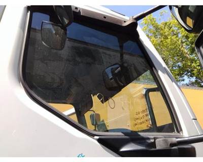 Kenworth K270 Right Front Door Glass