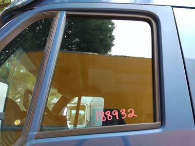 Kenworth T2000 Left Front Door Glass