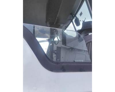 Mack Pinnacle CXU612 Right Front Door Glass for a Mack CXU612
