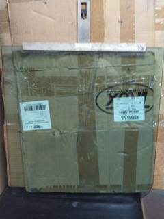 Peterbilt 379 Right Front Door Glass