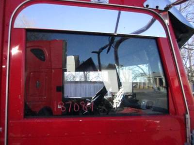 Peterbilt 386 Right Front Door Glass