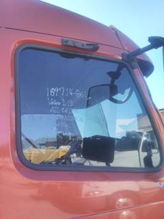 Volvo VNL Right Front Door Glass