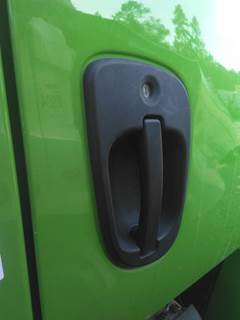 Freightliner Cascadia 113 Right Door Handle for a Freightliner CASCADIA 113 2018UP