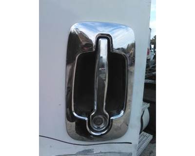 International ProStar Left Door Handle for a International PROSTAR 122