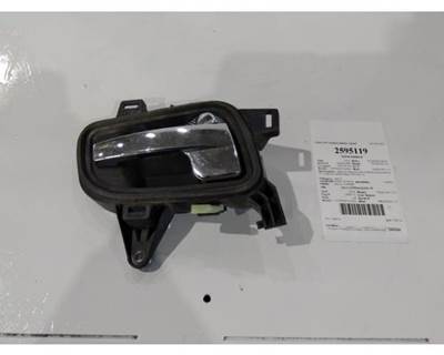 International ProStar Left Door Handle for a International PROSTAR 113