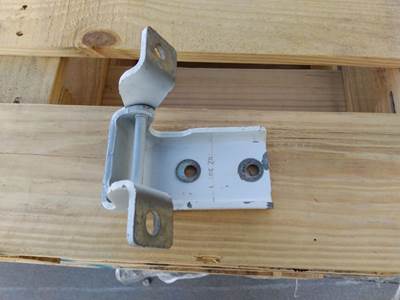 International LT Door Hinge