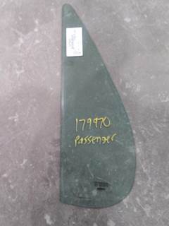 Freightliner Cascadia 125 Right Door Vent Glass