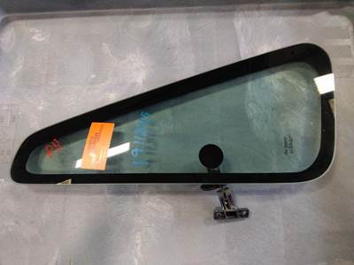 International ProStar Right Door Vent Glass for a International PROSTAR 122