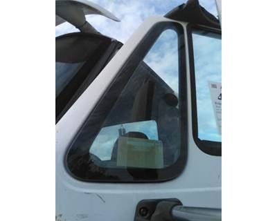 International ProStar Left Door Vent Glass for a International PROSTAR 122