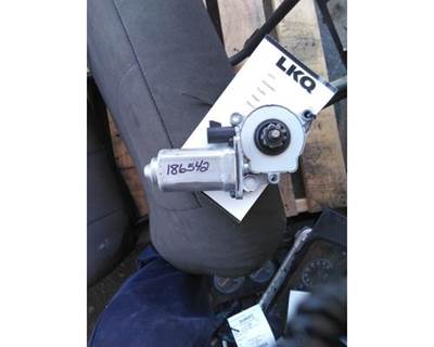 Freightliner Cascadia 113 Left Door Window Regulator for a Freightliner CASCADIA 113 2018UP
