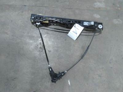 Freightliner Cascadia 116 Left Door Window Regulator