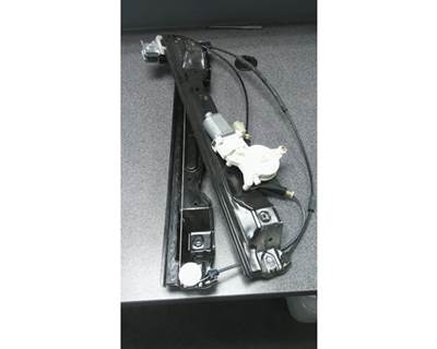 Peterbilt Left Door Window Regulator for a Kenworth T380