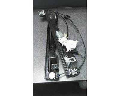 Peterbilt 536 Right Door Window Regulator