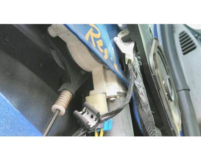 Peterbilt 579 Left Door Window Regulator