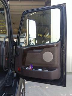 Volvo VNL Left Door Window Regulator