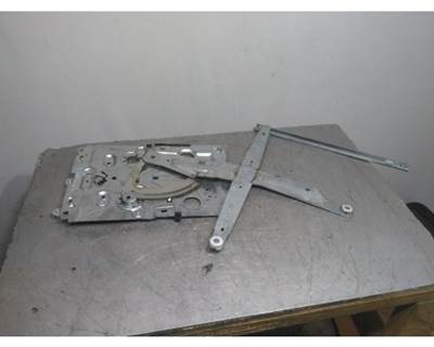 Volvo VNL Right Door Window Regulator