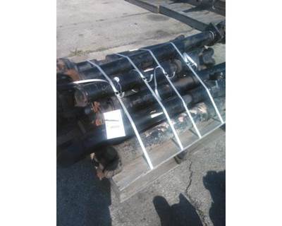 PALLET OF 16 MIXED DRIVE SHAFTS 1,712lbs 