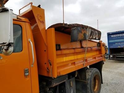 International 4900 Dump Body