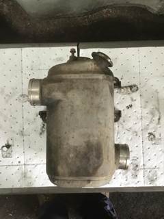 Detroit Series 60 12.7L DDEC V EGR Cooler for a Detroit 60 SERIES-12.7 DDC5