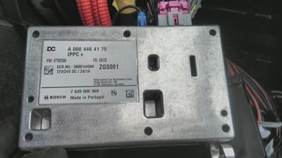 Freightliner Cascadia 126 Right Electrical Parts