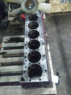 Cummins ISX Engine Block / Cylinder Block for a Cummins ISX EPA 04