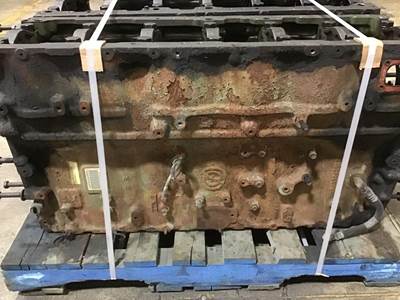 Detroit Series 60 14.0L DDEC V Engine Block / Cylinder Block for a Detroit 60 SERIES-14.0 DDC5