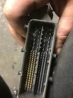 Isuzu 4HK1TC Engine Control Module (ECM)