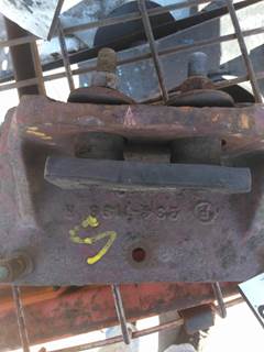 Caterpillar 3406B Right Engine Mount for a CAT 3406B-WJAC ABOVE 400 HP