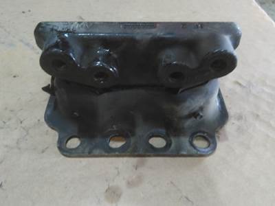 Cummins X15 Right Engine Mount for a Cummins X15 EPA 17