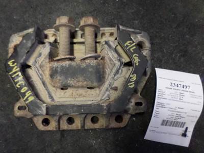 Detroit DD13 Engine Mount