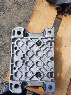 Detroit DD15 Right Engine Mount