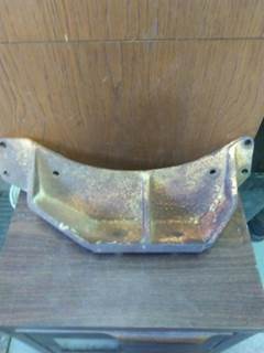 Ford L9000 Engine Mount