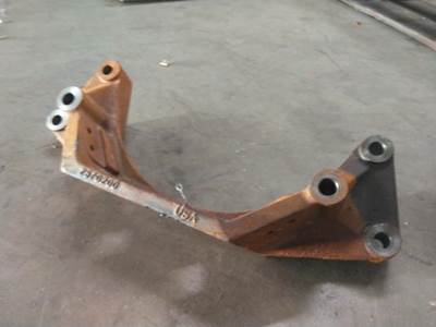 Freightliner Cascadia 126 Engine Mount