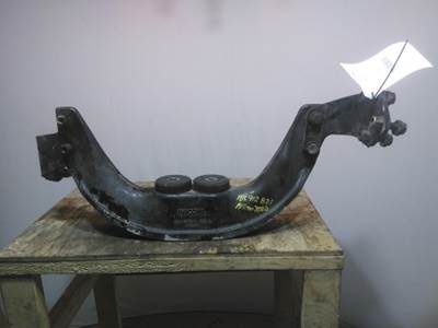 thumbnail image 2 of Automann Rear Motor Mount For Kenworth Trucks - Part # M17495 / 501.940 / 11681TBG 2 of 5