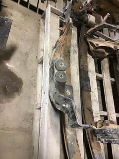 Kenworth T800B Engine Mount