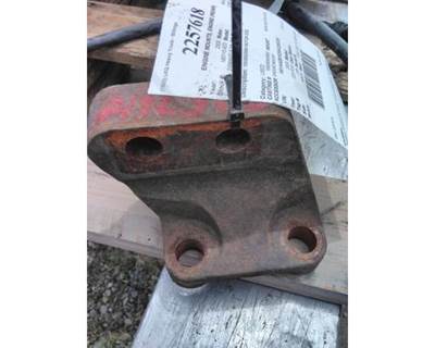 Mack E7 E-Tech Left Engine Mount for a Mack E7 ETEC 300 TO 399 HP