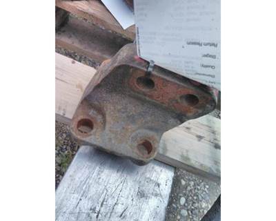 Mack E7 E-Tech Right Engine Mount for a Mack E7 ETEC 300 TO 399 HP