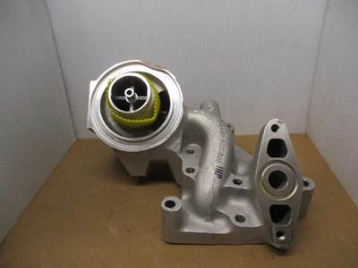 Cummins V903 Engine Oil Filter Base