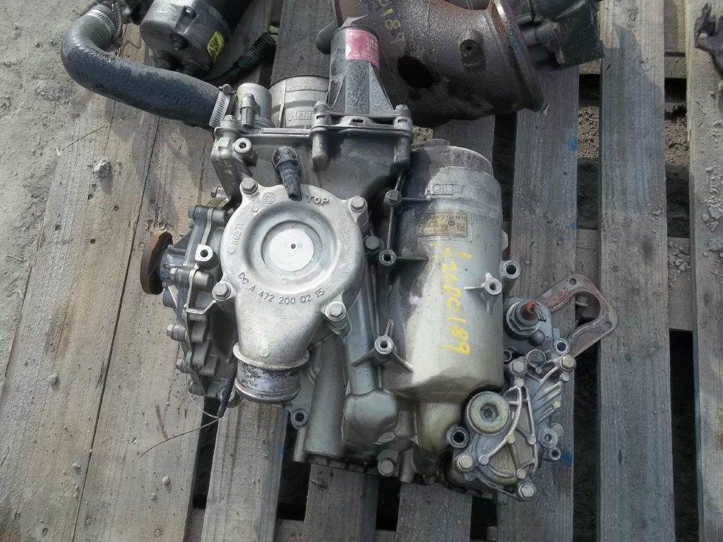 2014 Detroit DD15 Engine Oil Filter Base for a Freightliner CASCADIA