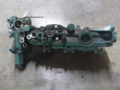 Volvo D13 Engine Oil Filter Base