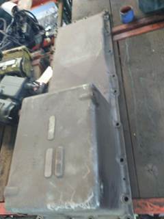 Caterpillar T800B Engine Oil Pan for a CAT T800B