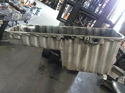 Mercedes-Benz MBE 4000 Engine Oil Pan for a Mercedes MBE4000