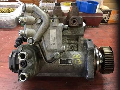Detroit DD13 Engine Oil Pump
