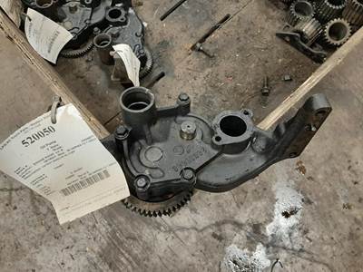 Detroit Series 60 12.7L DDEC III Engine Oil Pump for a Detroit 60 SERIES-12.7 DDC3