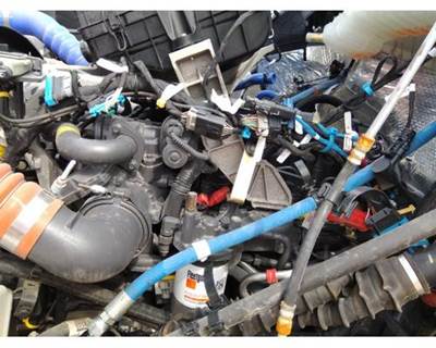 Paccar PX-7 Engine for a Paccar PX-7 (ISB 6.7 POST 2010)